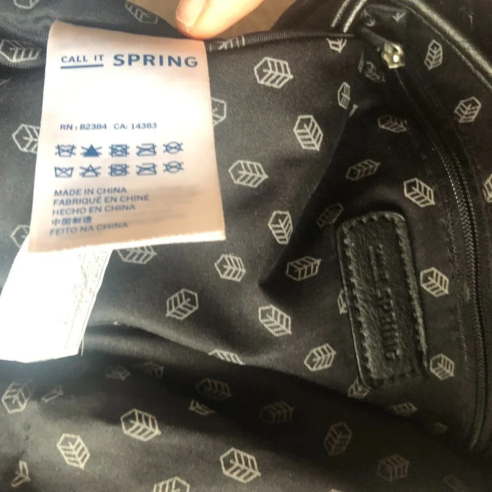 Call It Spring back pack - Picture 4 of 4